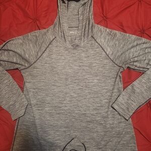 Under Armour Heather Gray Hoodie Sweatshirt
